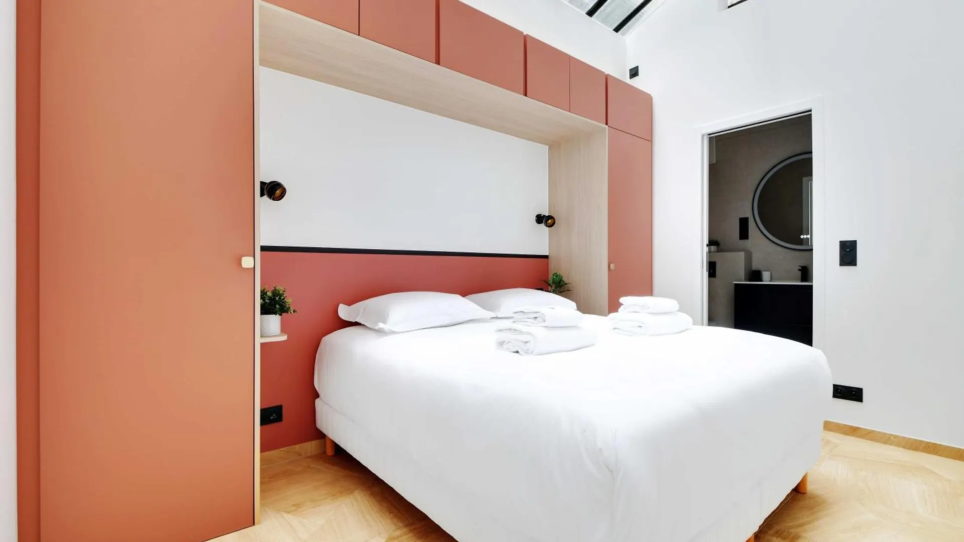 Elegant - 3br-7p - Moulin Rouge *