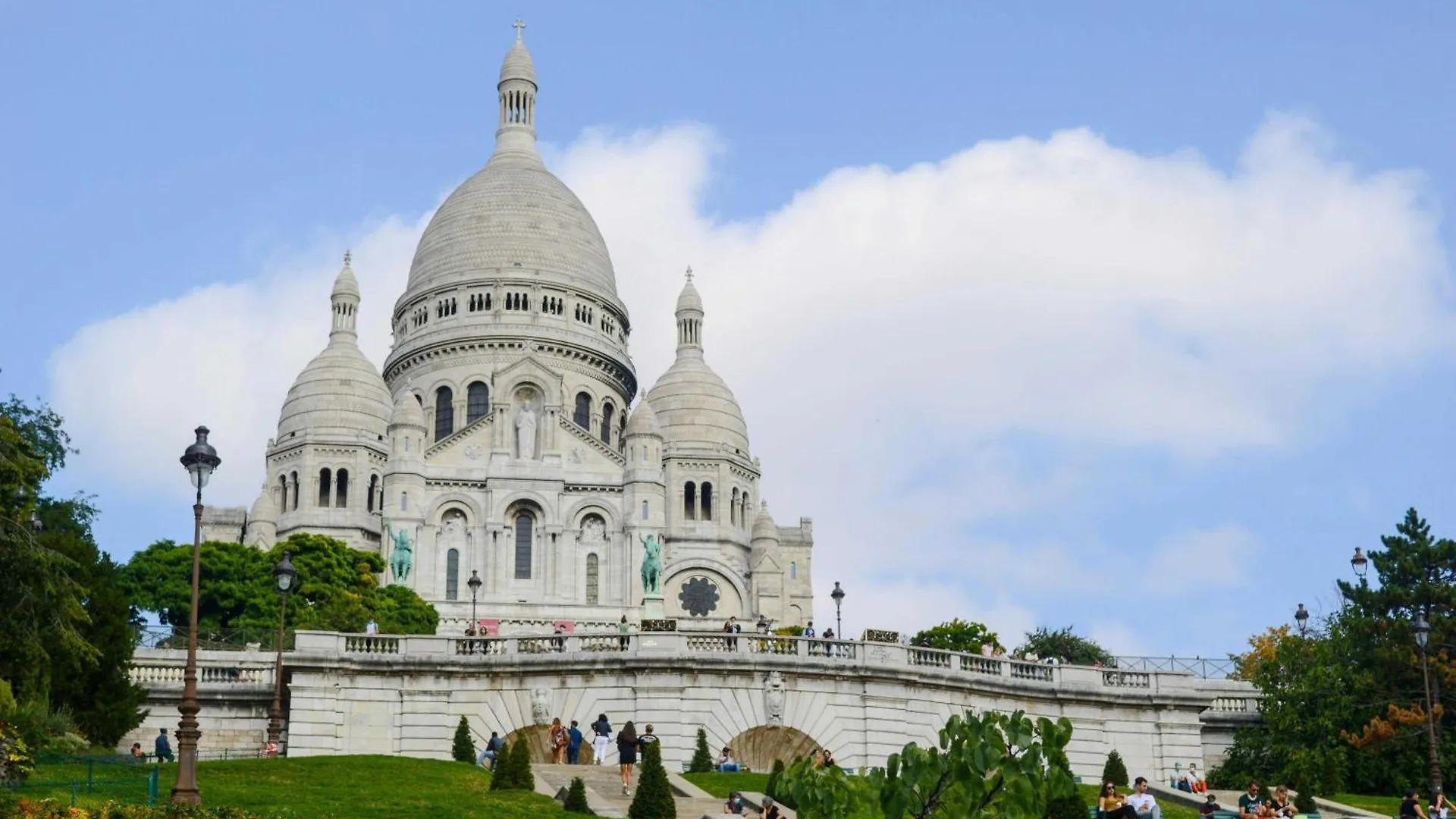 Elegant - 3br-7p - Moulin Rouge Paris